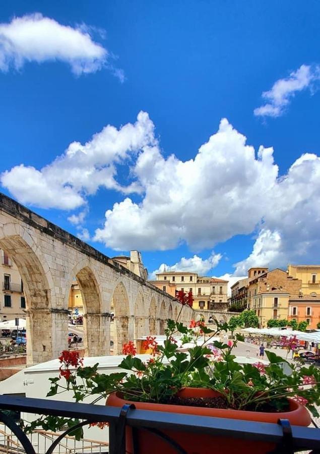 Casa Del Fiore Appartement Sulmona Buitenkant foto